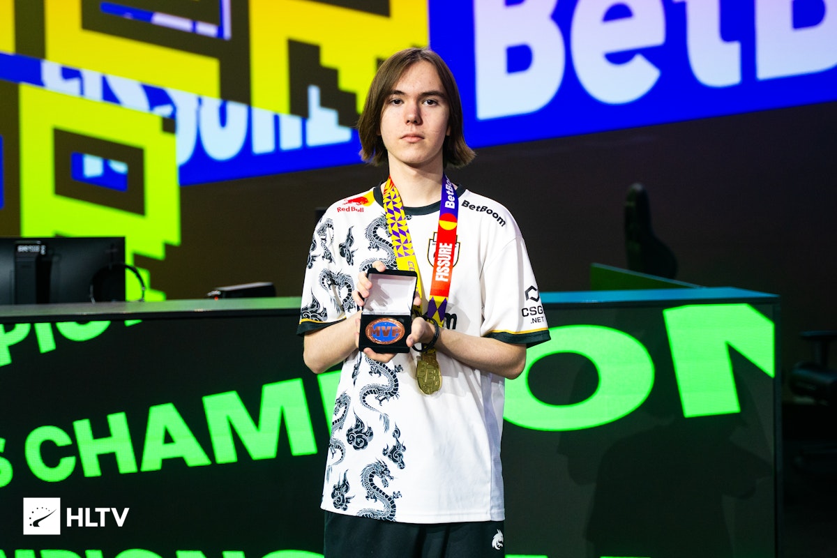 迷惑行为大 迷惑行为大